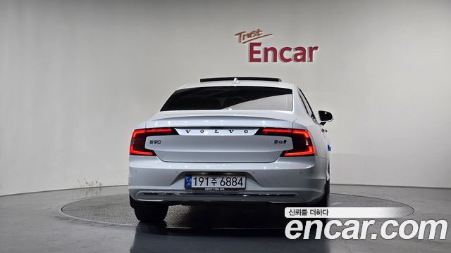 Volvo S90 B6 AWD Ultimate Bright - фото 3