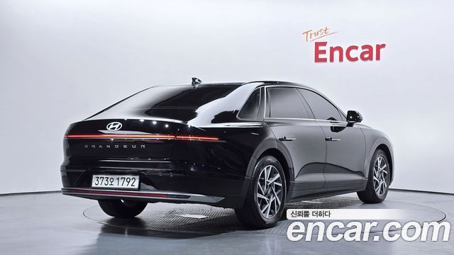 Hyundai Grandeur GN7, гибрид Exclusive - фото 1