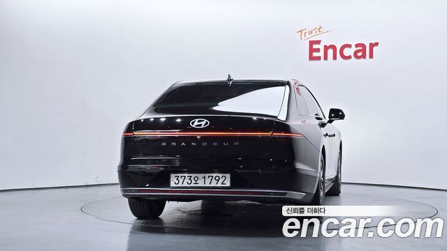 Hyundai Grandeur GN7, гибрид Exclusive - фото 3