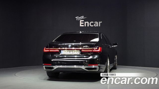 BMW 7-Series G11 740Ld xDrive Design Pure Excellence - фото 3