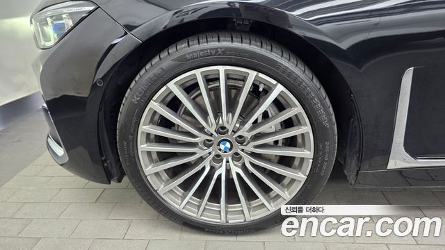 BMW 7-Series G11 740Ld xDrive Design Pure Excellence - фото 4