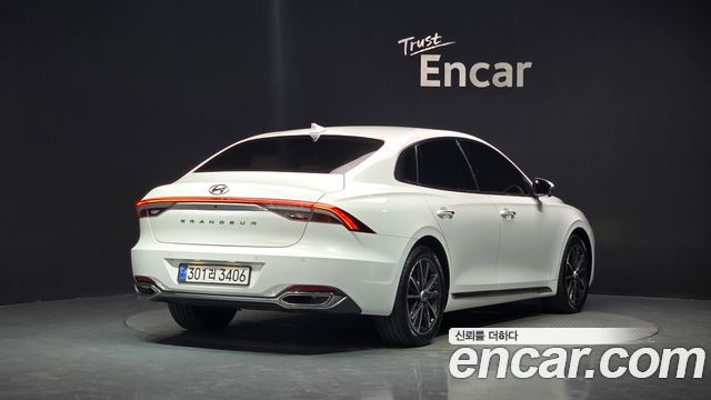 Hyundai Grandeur Новый IG 2.5 Le Blanc - фото 1