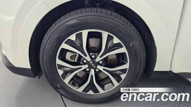 Kia Carnival 4-го поколения 9-Seater Noblesse - фото 4