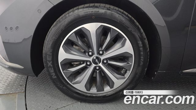 Kia K8 гибрид Noblesse - фото 4