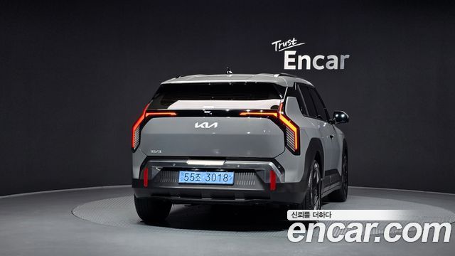 Kia EV3 Long Range 2WD Earth - фото 3