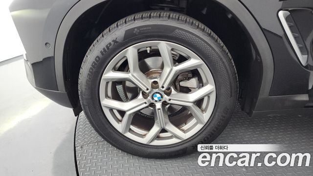 BMW X4 G02 xDrive20i xLine - фото 4