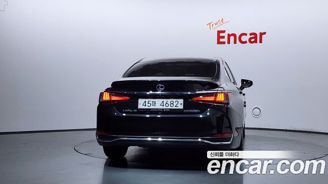 Lexus ES 7-го поколения Luxury Plus - фото 3
