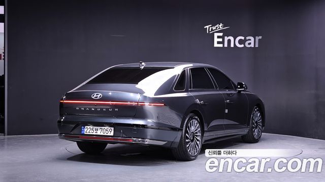 Hyundai Grandeur GN7 2,5 Gasoline 2WD Calligraphy - фото 0