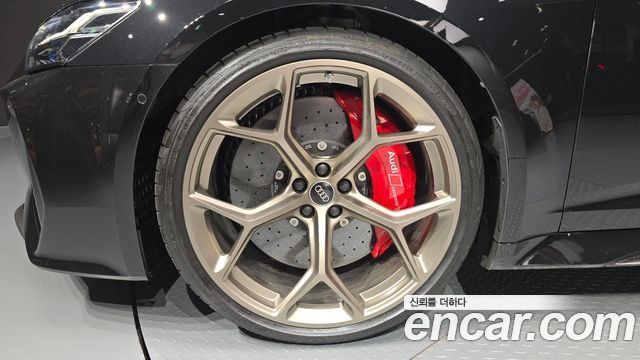 Audi RS6 C8 4.0 TFSI Quattro Avant Performance - фото 4