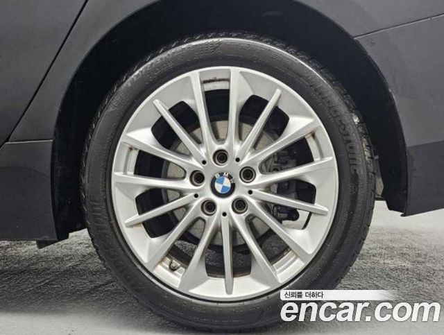 BMW 2-Series F44 218d Advantage - фото 4