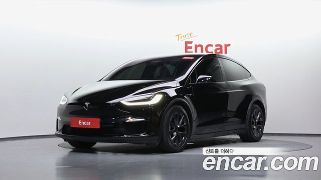 Tesla Model X AWD - фото 0