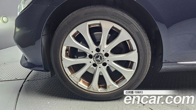 Mercedes-Benz E-Class W213 E220d 4MATIC Exclusive - фото 4