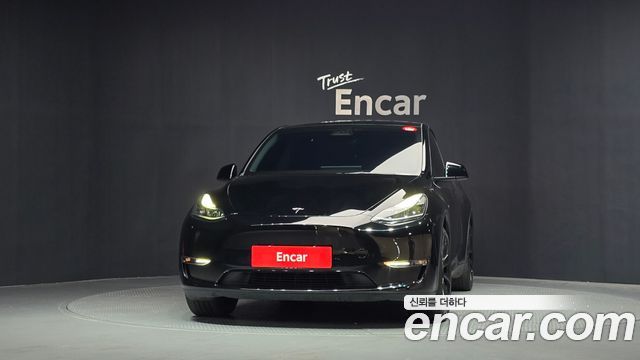 Tesla Model Y Long Range AWD - фото 2