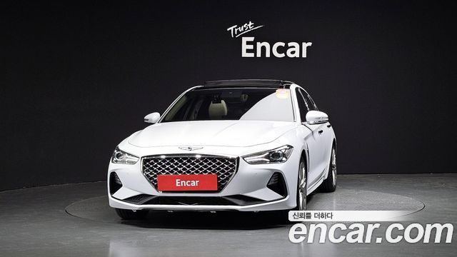 Genesis G70 2.0T Elite - фото 2