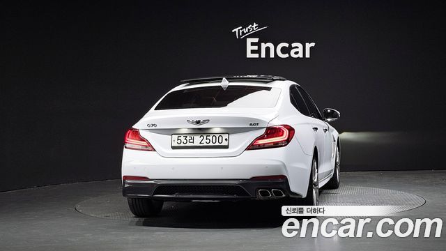 Genesis G70 2.0T Elite - фото 3