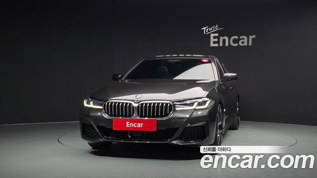 BMW 5-Series G30 530i M Sport Package - фото 2