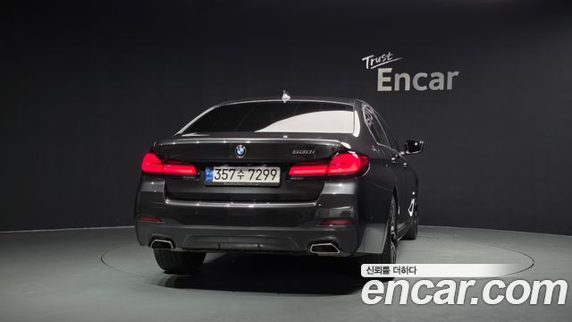BMW 5-Series G30 530i M Sport Package - фото 3