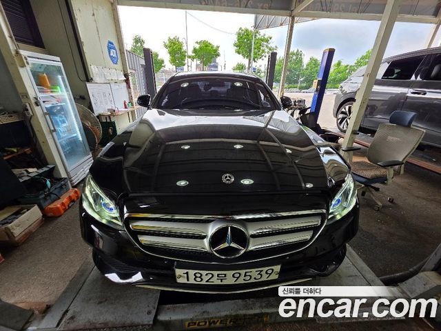 Mercedes-Benz E-Class W213 E220d Avantgarde - фото 0