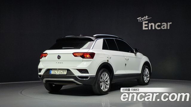 Volkswagen T-Roc 2.0 TDI Premium - фото 1