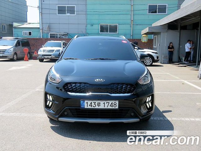Kia Niro Новый 1.6 HEV Luxury - фото 1