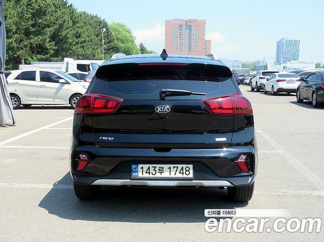 Kia Niro Новый 1.6 HEV Luxury - фото 2