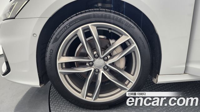 Audi A6 C8 45 TFSI Quattro Premium - фото 4