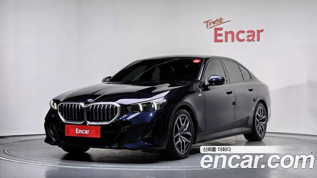 BMW 5-Series G60 520i M Sport - фото 0