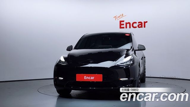 Tesla Model Y Long Range AWD - фото 2