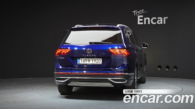 Volkswagen Tiguan 2.0 TSI Prestige - фото 3