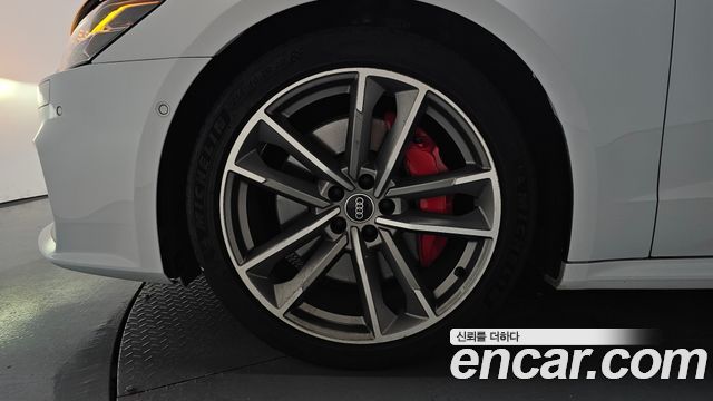 Audi A7 55 TFSI Quattro Premium - фото 3