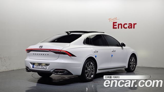 Hyundai Grandeur Новый IG, гибрид Calligraphy - фото 1