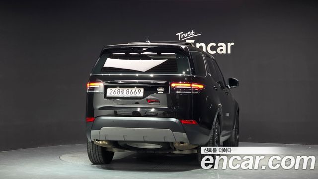 Land Rover Discovery 3.0 SD6 SE - фото 3