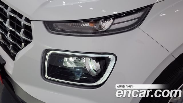 Hyundai Venue 1,6 Premium - фото 4