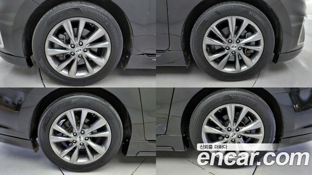 Kia Carnival Новый 9-Seater Hi-Limousine Prestige - фото 4