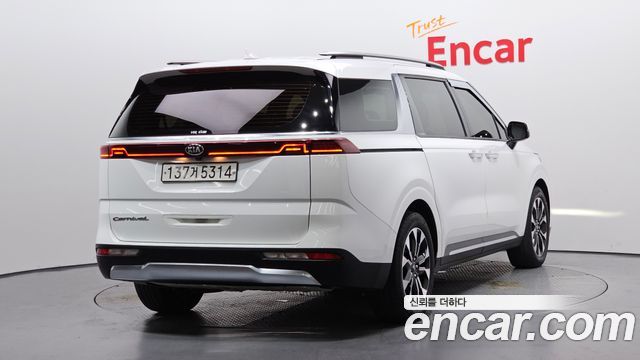 Kia Carnival 4-го поколения 9-Seater Noblesse - фото 1