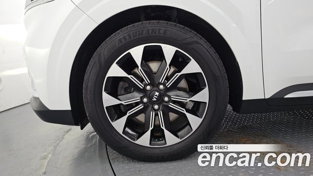 Kia Carnival 4-го поколения 9-Seater Noblesse - фото 4