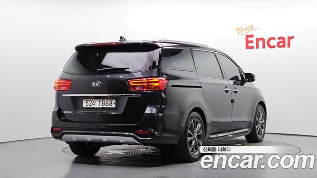 Kia Carnival Новый 9-Seater Noblesse Special - фото 1