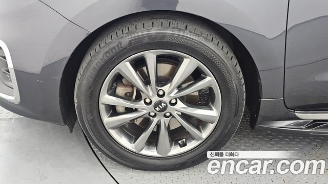 Kia Carnival Новый 9-Seater Noblesse Special - фото 4