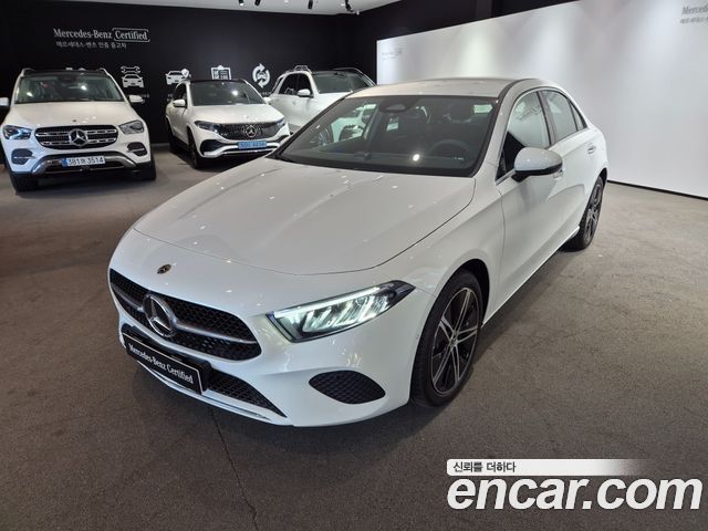Mercedes-Benz A-Class W177 A220 Sedan - фото 0