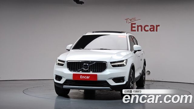 Volvo XC40 B4 Inscription - фото 1
