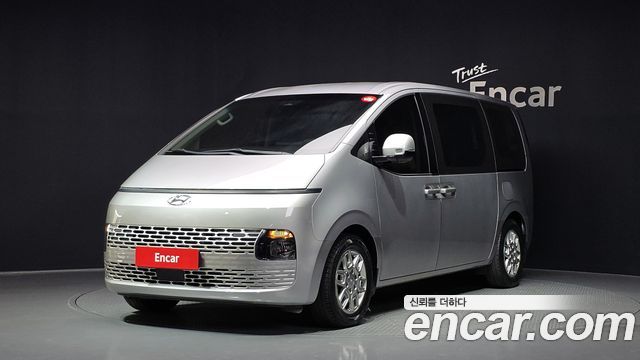 Hyundai Staria Tourer 9-Seater Modern - фото 0