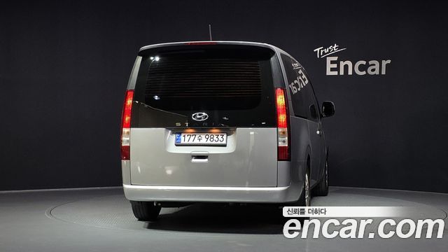 Hyundai Staria Tourer 9-Seater Modern - фото 3