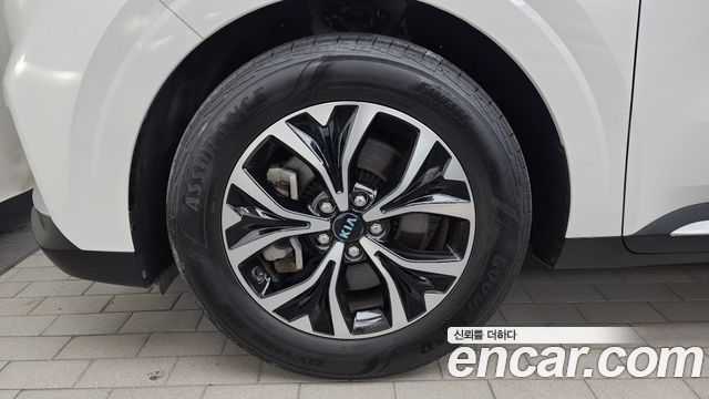 Kia Carnival 4-го поколения 9-Seater Noblesse - фото 4