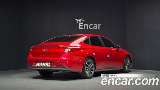 Hyundai Sonata DN8 2.0 Premium Family - фото 1