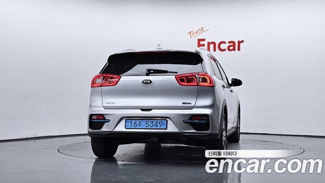Kia Niro EV Prestige - фото 3