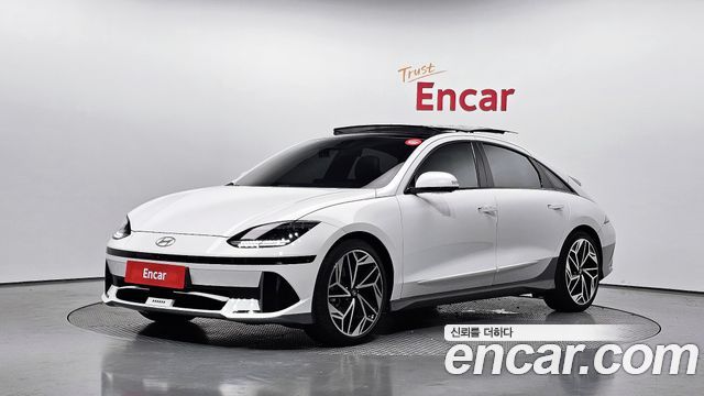 Hyundai Ioniq6 Long Range AWD Prestige - фото 0