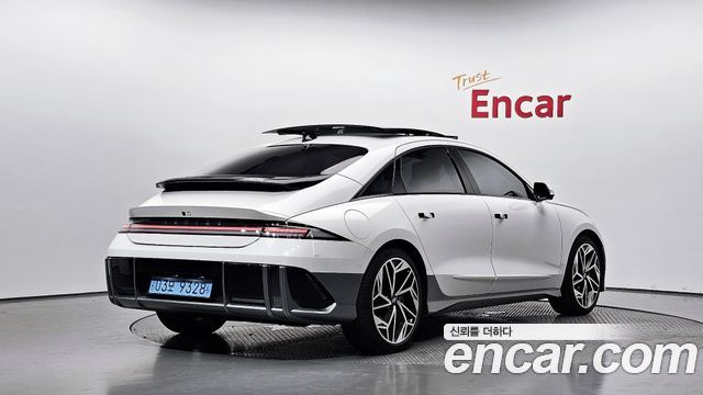Hyundai Ioniq6 Long Range AWD Prestige - фото 1