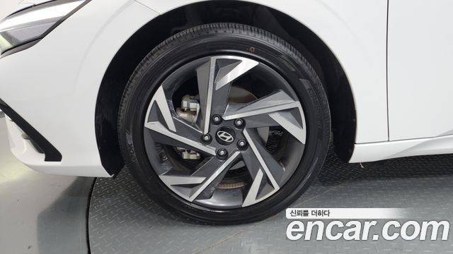Hyundai Avante Новый CN7 1.6 Inspiration - фото 4