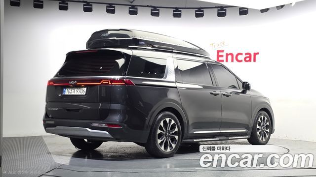 Kia Carnival 4-го поколения 9-Seater Signature - фото 1