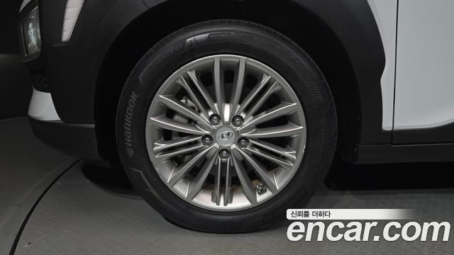 Hyundai Kona 1.6 Turbo 2WD Premium - фото 4